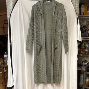 Elegant Gray Cable Knit Hooded Cardigan